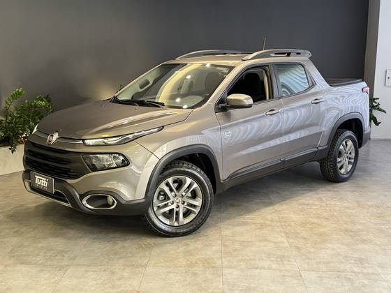 FIAT TORO 2.0 16V TURBO DIESEL FREEDOM 4WD AT9 FIAT TORO 2.0 16V TURBO DIESEL FREEDOM 4WD AT9
